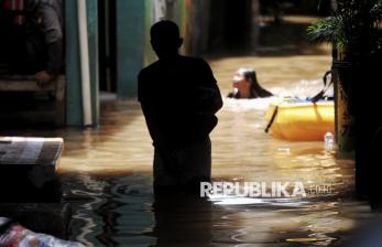 In Picture: Banjir di Kebon Pala Jaktim yang Selalu Terulang saat Musim Penghujan