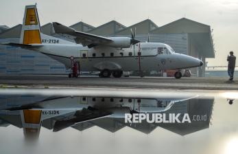 PTDI Serahkan Satu Unit Pesawat NC212i ke TNI AU