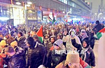 In Picture: Ratusan Warga Swedia Lakukan Aksi Dukungan untuk Palestina saat Perayaan Malam Tahun Baru