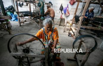 Regenerasi Penenun Jadi Tantangan bagi Sentra Tenun Goyor Sukoharjo