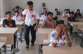 In Picture: 100 Siswa Ikuti MPLS Sekolah Rakyat Terintegrasi di Kendari