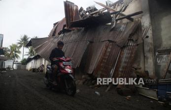 In Picture: Penampakan Rumah Warga yang Rusak Akibat Erupsi Gunung Ruang