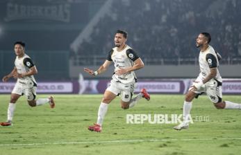 Macan Kemayoran Tampil Perkasa di Stadion Manahan, Bantai Persis Solo 3-0