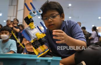 In Picture: Adu Kreativitas di Ajang Kompetisi Robotika Codero National 