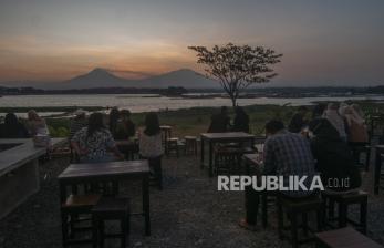 Wisata Senja di Waduk Cengklik Tetap Menarik Saat Kemarau