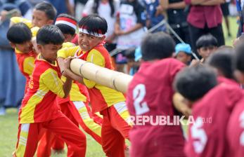 In Picture: Antusiasme Siswa Ikuti Lomba Olahraga Tradisional 