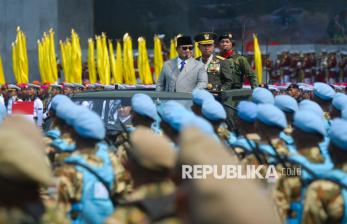Momen Presiden Prabowo Pimpin Upacara HUT ke-81 TNI di Cilangkap