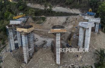 Melihat Progres Pembangunan Jalan Layang di Maros