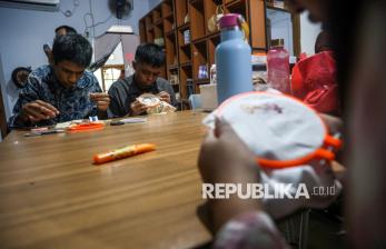 Dari Menyulam hingga Membuat Kopi, Penyandang Disabilitas Belajar Beragam Keterampilan 