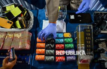 Polisi Ungkap Judi Kasino Berkedok Tempat Olahraga dan Karaoke