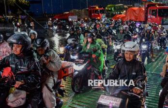2.823 Sepeda Motor Menyeberang via Pelabuhan Ciwandan Banten
