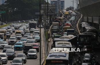 Libur Nataru Usai, Lalu Lintas Jakarta Kembali Macet di Sejumlah Titik Jalan