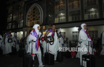 In Picture: Pemberangkatan JCH Embarkasi Makassar Gelombang Kedua