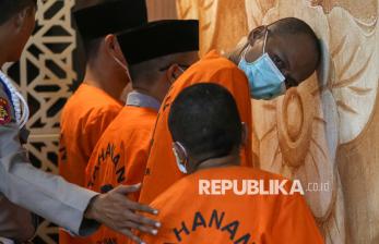 In Picture: Pelaku Premanisme di Proyek PT Lotte Cilegon Ditangkap Polisi