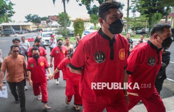 In Picture: Ratusan Preman di NTB Ditangkap Polisi