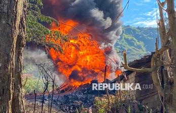 Kebakaran Sumur Minyak Blora Belum Padam, 50 KK Disekitar Lokasi Dievakuasi