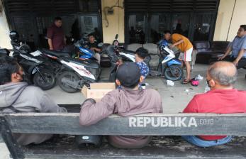 Polrestabes Surabaya Bagikan 2.500 Alarm Motor Gratis untuk Warga