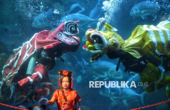 Semarak Imlek di SeaWorld Ancol, Dari Atraksi Barongsai Bawah Air hingga Drama Teatrikal