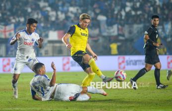 In Picture: Bantai Arema FC, Oxford United Melaju ke Babak Final Piala Presiden