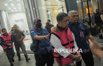 In Picture: Kejagung Tahan 7 Tersangka Baru dalam Kasus Dugaan Korupsi Minyak Mentah