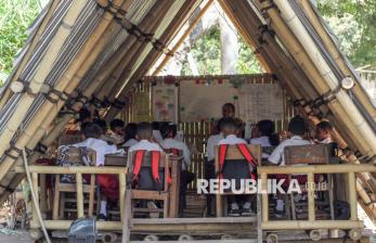 Melihat Kondisi Sekolah Penyintas Bencana Erupsi Gunung Lewotobi