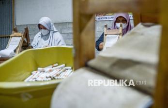 Tekan Peredaran Rokok Ilegal, Pemerintah Akan Buat Aturan Baru Tarif Cukai Rokok