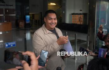 Dito Ariotedjo Tebar Senyuman Usai Diperiksa KPK dalam Kasus Korupsi Kuota Haji