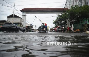 Dua Ruas Jalan di Jakbar Masih Terendam Banjir