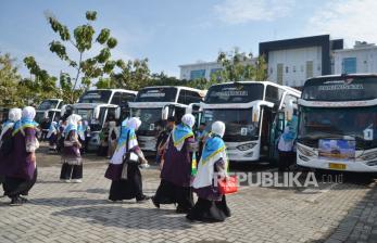 90,132 Indonesian Hajj Pilgrims Arrive in Saudi Arabia
