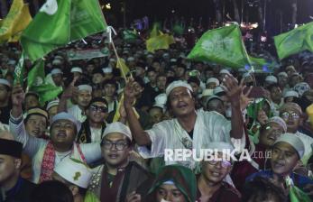 Peringati Maulid Nabi, Ribuan Warga Ikuti Jakarta Bershalawat di Monas
