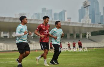 In Picture: Calvin Verdonk dan Malik Risaldi Ikuti Latihan Timnas Indonesia