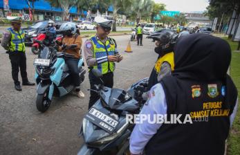 Kejar Target Penerimaan, Samsat Ciputat Gelar Razia Pajak Kendaraan