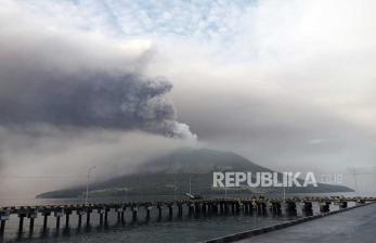 In Picture: Tsunami Hantui Masyarakat Imbas Gunung Ruang Meletus