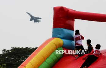 Semarak HUT ke-81 RI di Monas, dari Pesta Rakyat hingga Atraksi Pesawat Udara