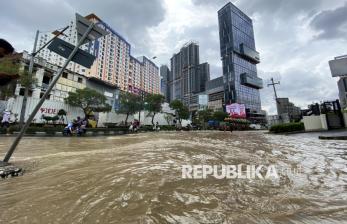  KAI Services Gratiskan Tarif Parkir Motor Terdampak Banjir di Stasiun Bekasi