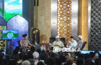 Magnet Gus Baha, Puluhan Ribu Jamaah Padati Istiqlal Peringati Isra Miraj