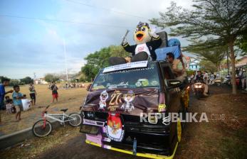 Ajak Masyarakat Gunakan Hak Pilih, KPU Kab Tegal Adakan Kirab Pilkada Serentak 