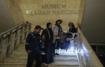 Ada Fasilitas <em>Lift Chair</em>, Monas Makin Ramah untuk Penyandang Disabilitas dan Lansia