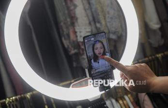 In Picture: Tren Belanja Online Meningkat di Kuartal II 2025