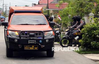 Polisi Geledah Rumah Terduga Teroris di Dumai