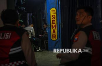 Kasus Pencucian Uang, Bareskrim Polri Geledah Toko Emas Semar di Nganjuk 