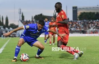 Dua Gol Adam Alis Bawa Persib Kalahkan Persija