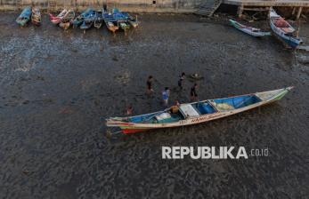 Dulu 23 Meter, Kini Tinggal 5 Meter: Nelayan Teluk Kendari Hadapi Perairan yang Makin Dangkal