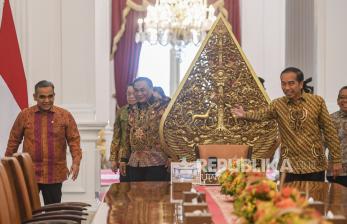 In Picture: Pimpinan MPR Temui Jokowi, Sampaikan Undangan Pelantikan Presiden