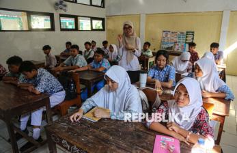 Semarang Sediakan 6.000 Kursi Sekolah Swasta Gratis bagi Siswa Baru