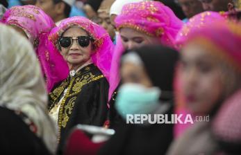 Menteri Haji dan Umrah Sambut Kepulangan Jamaah Haji Asal Jambi