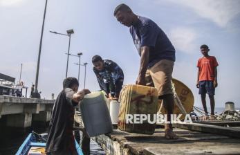 Nelayan Kecil di Ternate Kekurangan Stok BBM untuk Melaut