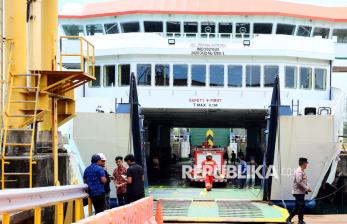 Kamar Mesin KMP Aceh Hebat 2 Meledak, 15 Orang Alami Luka Bakar Serius