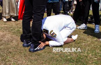 Air Mata dan Sujud Syukur Warnai Pelantikan Pamong Praja Muda IPDN