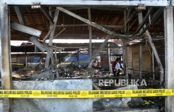 In Picture: 60 Los Pedagang di Pasar Induk TU Kemang Bogor Hangus Terbakar
